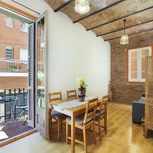 Great In Sagrada Familia With Balcony Apartamento Barcelona